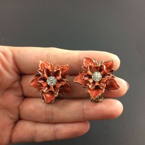 Jewelry - Vintage rhinestone and enamel clip on earrings. Jewelry - Vintage rhinestone and enamel clip on earrings.